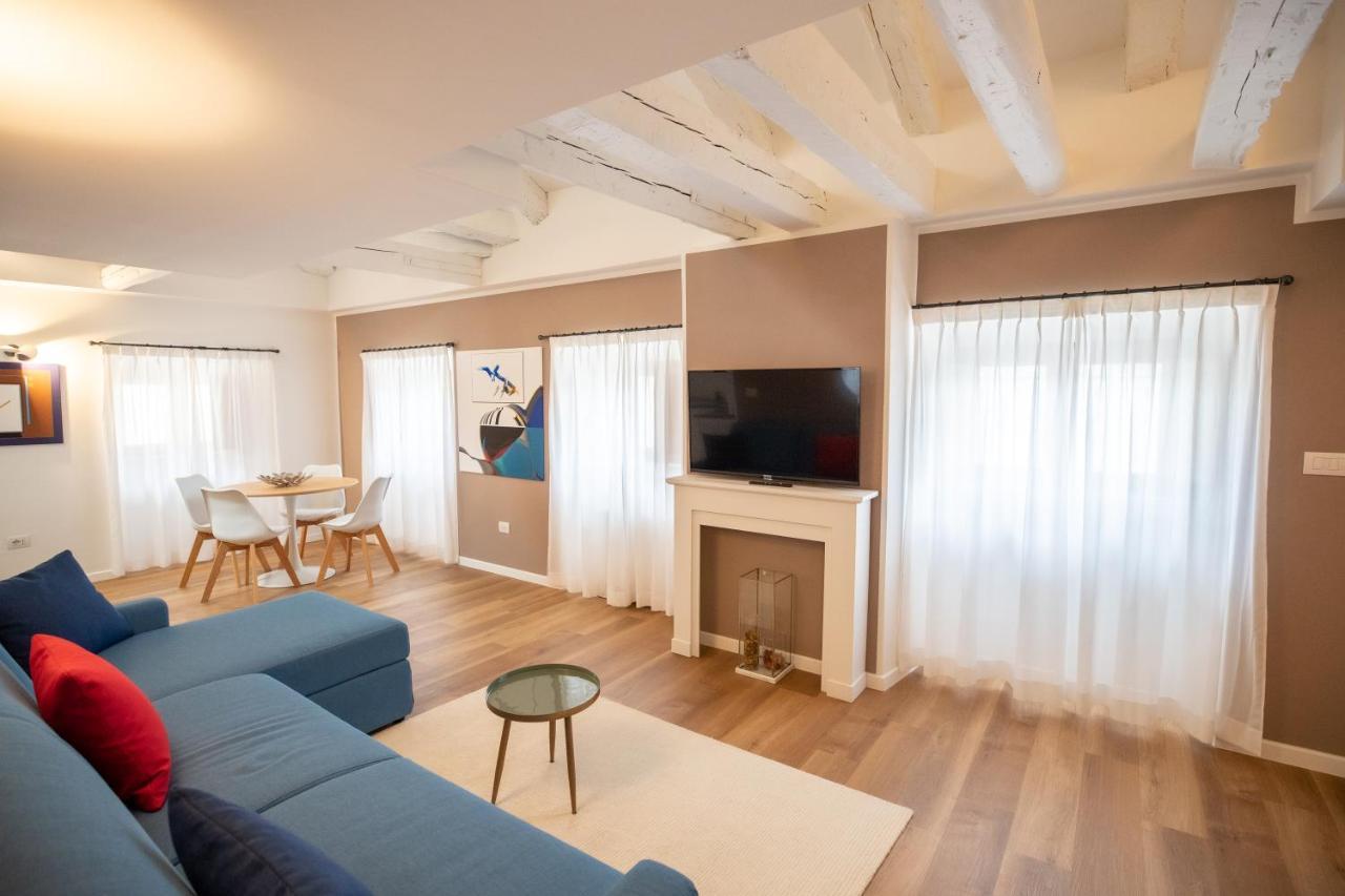 Grand Hotel Duchi d'Aosta Apartments Triëst Buitenkant foto